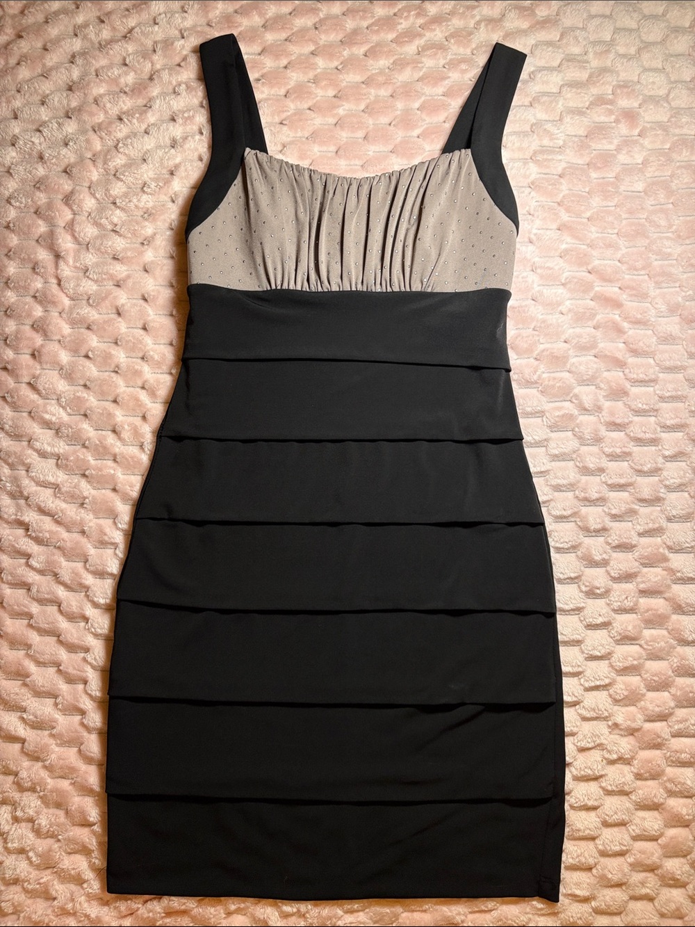 Vintage Y2K Tiered Strappy Bodycon Dress
